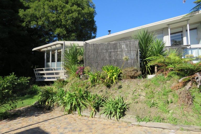 Photo of property in 35 Domett Street, Westport, 7825