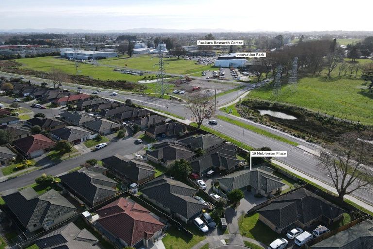 Photo of property in 19 Nobleman Place, Hamilton East, Hamilton, 3216