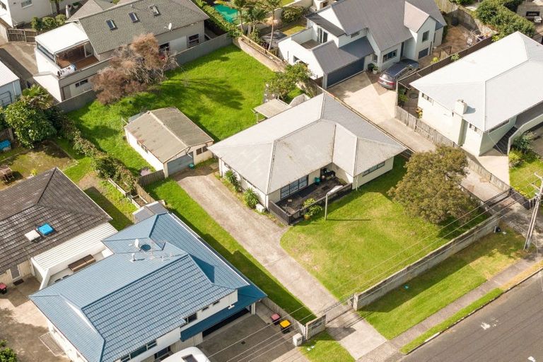 Photo of property in 49 Orkney Road, Mount Maunganui, 3116