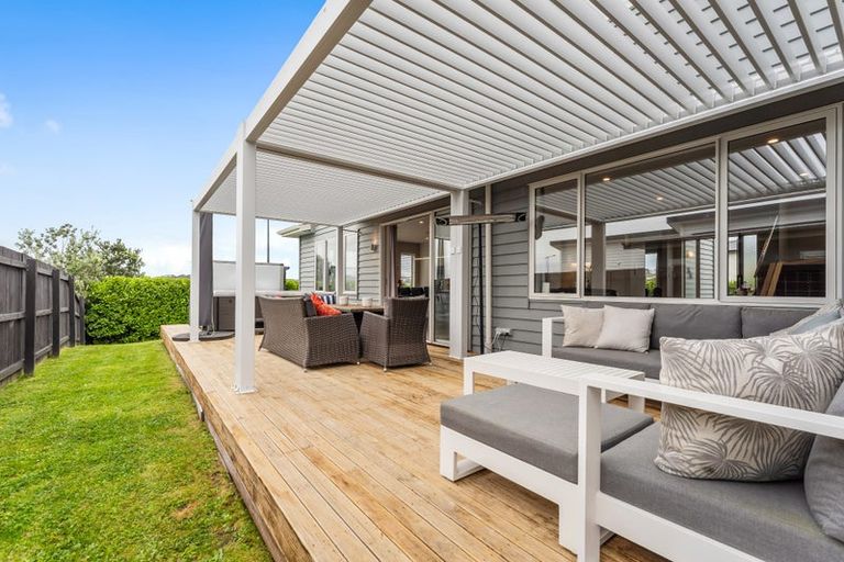 Photo of property in 2 Boocock Crescent, Orewa, 0931