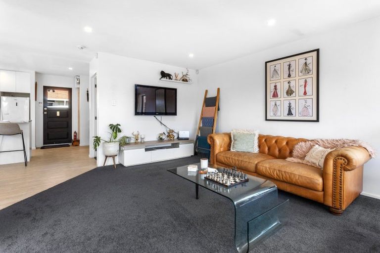 Photo of property in 2/12 Camrose Place, Ilam, Christchurch, 8041