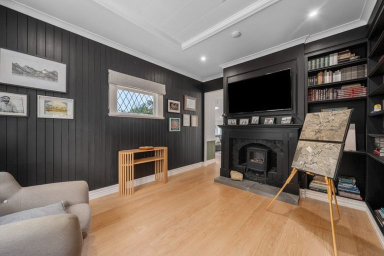 Photo of property in 215 Takapu Road, Takapu Valley, Wellington, 5028