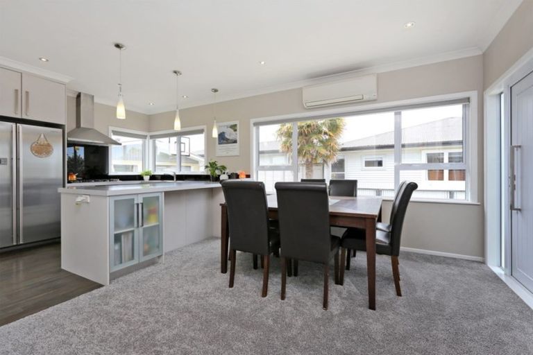 Photo of property in 4 Pembroke Street, Taradale, Napier, 4112