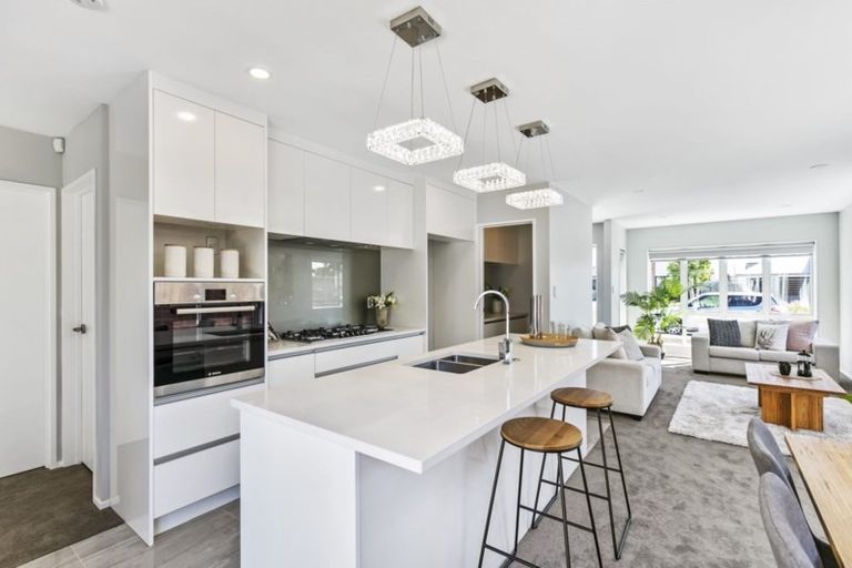 Photo of property in 33 Matata Drive, Takanini, 2112