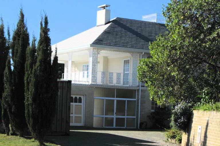 Photo of property in 51 Lucknow Road, Havelock North, 4130