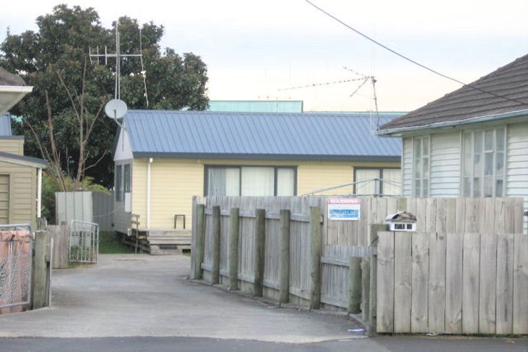 Photo of property in 69 Massey Street, Frankton, Hamilton, 3204