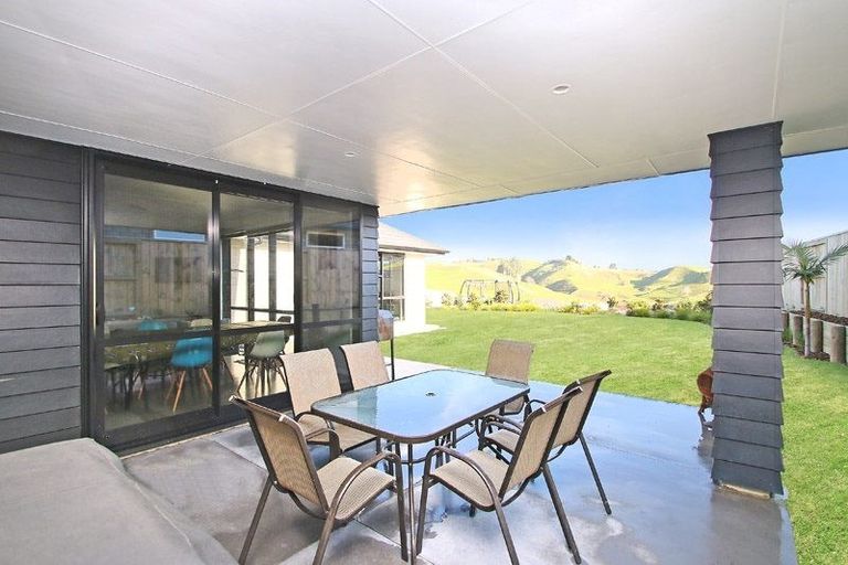 Photo of property in 11 Moira Close, Welcome Bay, Tauranga, 3175