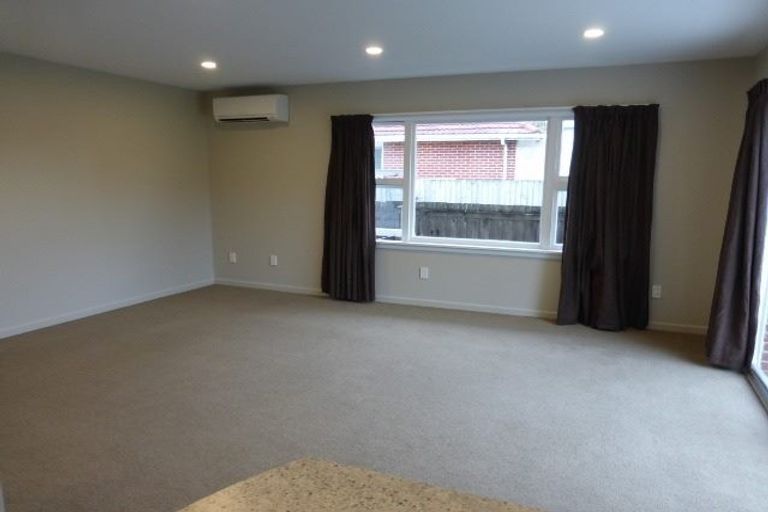 Photo of property in 4 Croziers Road, St Albans, Christchurch, 8052