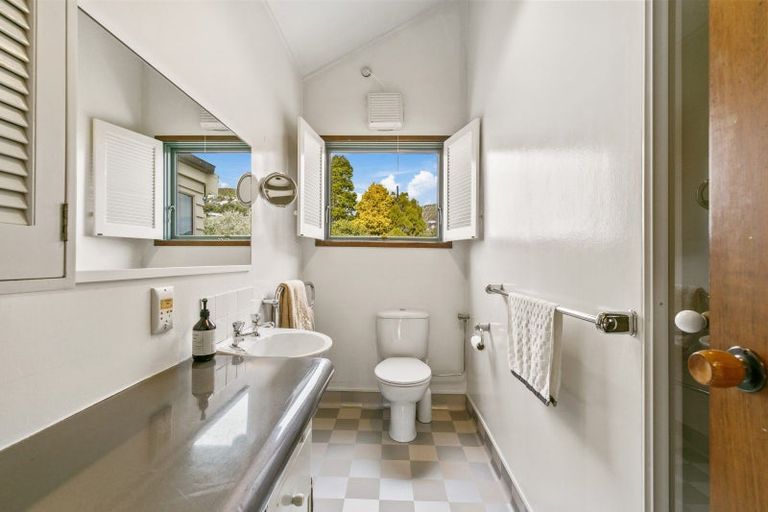 Photo of property in 275 Karori Road, Karori, Wellington, 6012