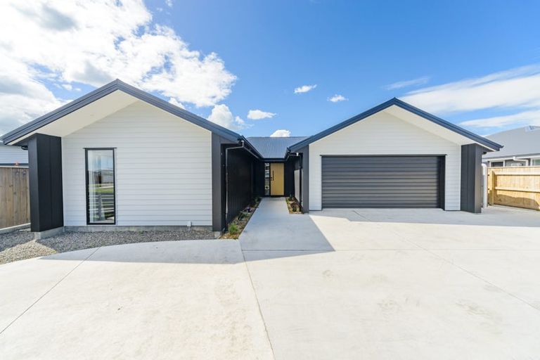 Photo of property in 94 James Line, Kelvin Grove, Palmerston North, 4414