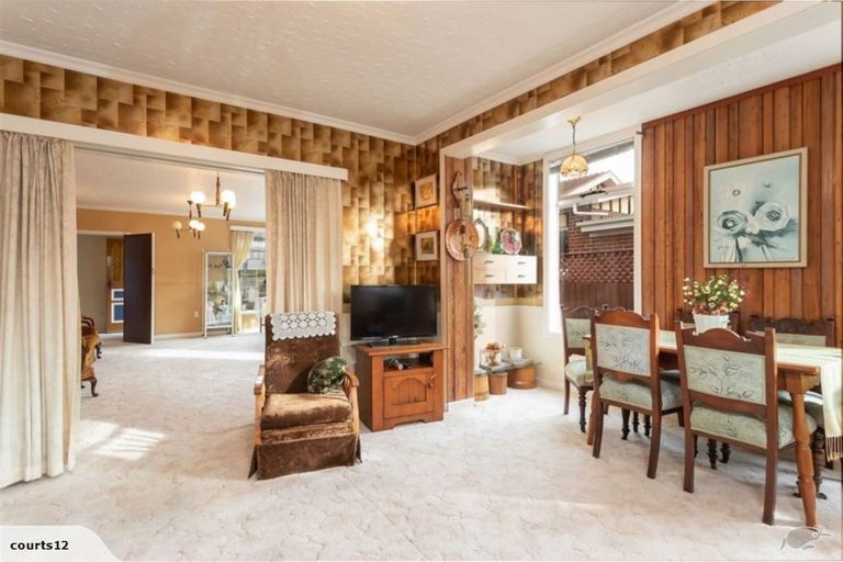 Photo of property in 13 Clouston Street, Saint Martins, Christchurch, 8022