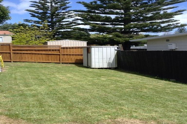 Photo of property in 274 Rangatira Road, Beach Haven, Auckland, 0626