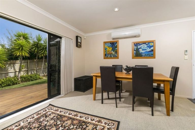 Photo of property in 7 San Vito Place, Henderson, Auckland, 0612