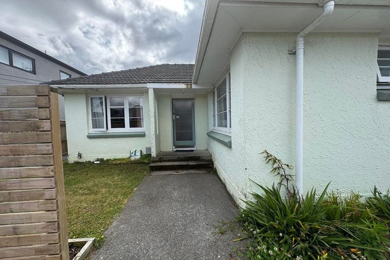 Photo of property in 36 Oxford Crescent, Ebdentown, Upper Hutt, 5018