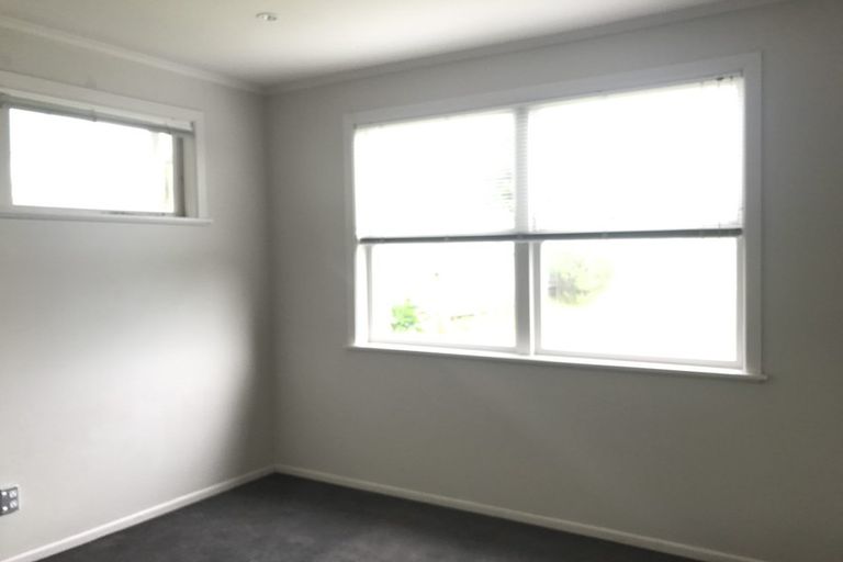 Photo of property in 13 James Street, Glenfield, Auckland, 0629