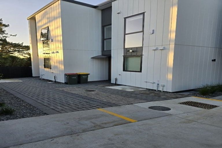 Photo of property in 8e Nedlands Place, Burswood, Auckland, 2013