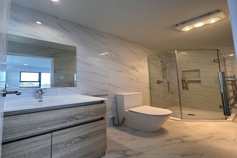 Photo of property in 1/2a Cambridge Road, Manurewa, Auckland, 2102