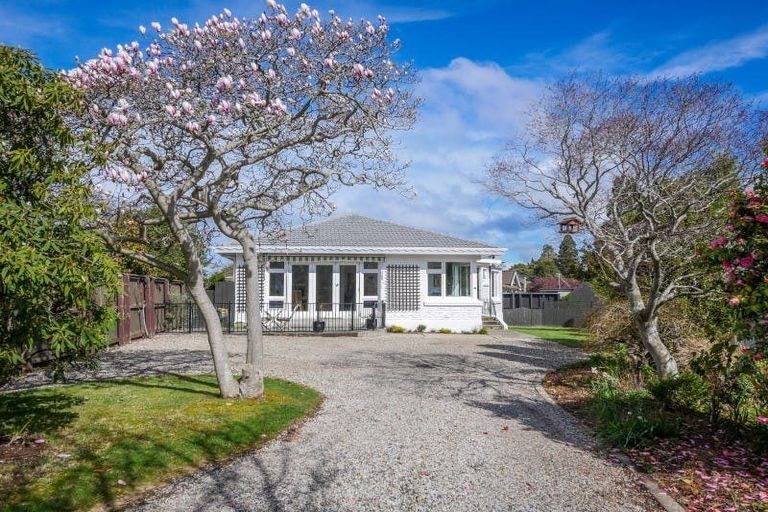 Photo of property in 39 Drivers Road, Maori Hill, Dunedin, 9010