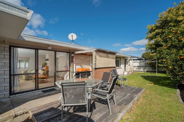 Photo of property in 2/57 Pemberton Crescent, Greerton, Tauranga, 3112