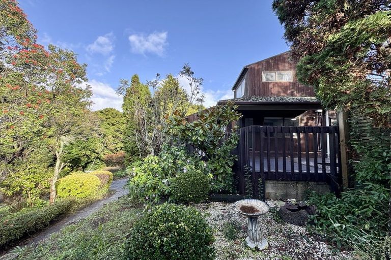 Photo of property in 11 Goodwood Drive, Goodwood Heights, Auckland, 2105
