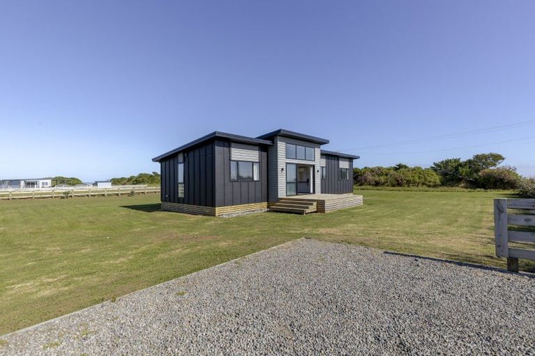 Photo of property in 387 Tipoka Road, Rahotu, Opunake, 4685