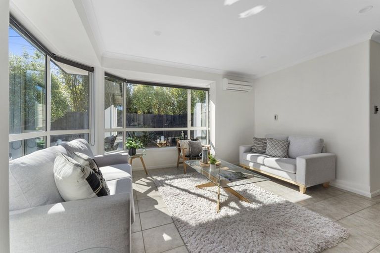 Photo of property in 9a Larch Place, Casebrook, Christchurch, 8051