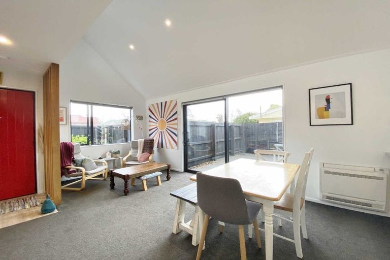 Photo of property in 1/116 Champion Street, Edgeware, Christchurch, 8013