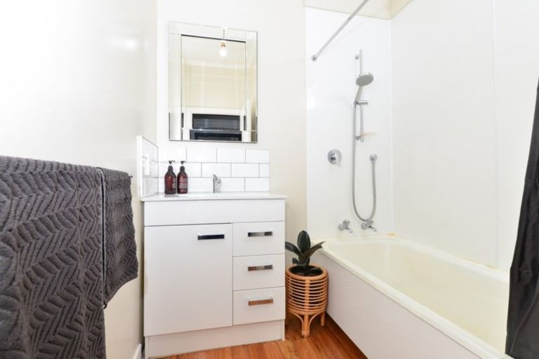 Photo of property in 1 Olwyn Terrace, Dinsdale, Hamilton, 3204