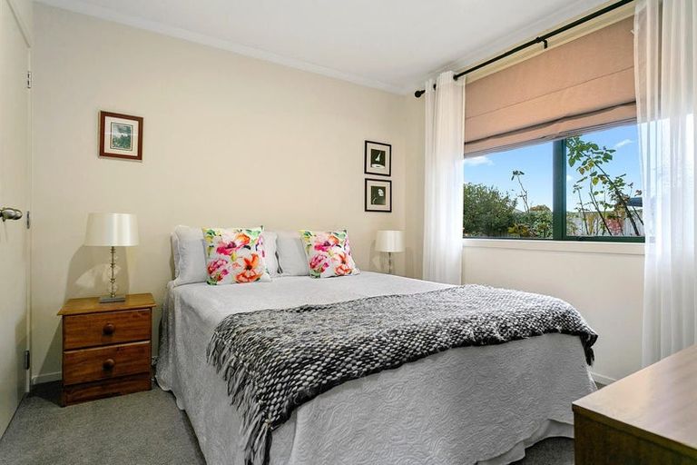 Photo of property in 38 Oaklands Drive, Cambridge, 3434