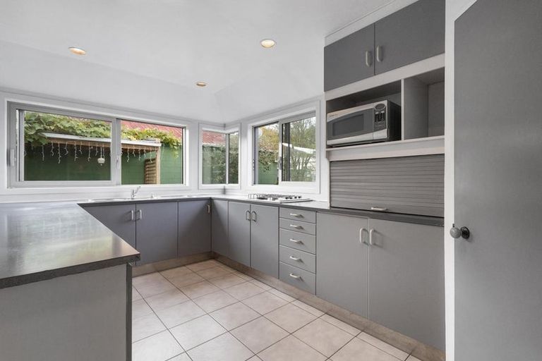 Photo of property in 11a Princes Street, Cambridge, 3434