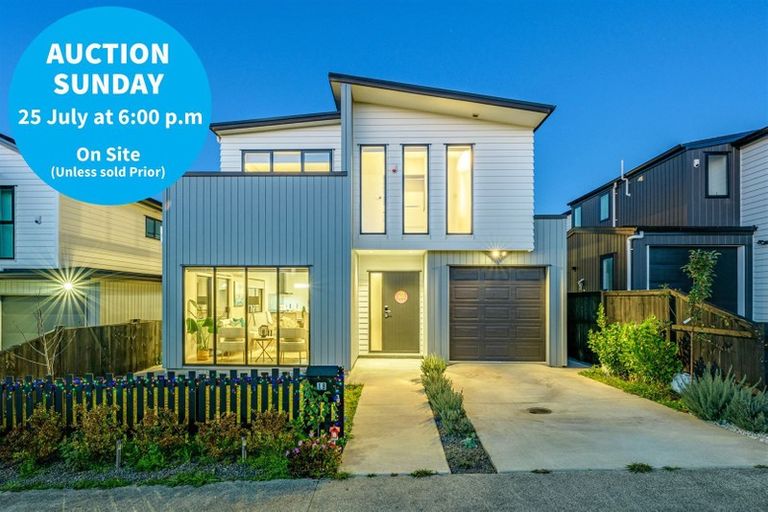 Photo of property in 18 Kano Way, Hobsonville, Auckland, 0616
