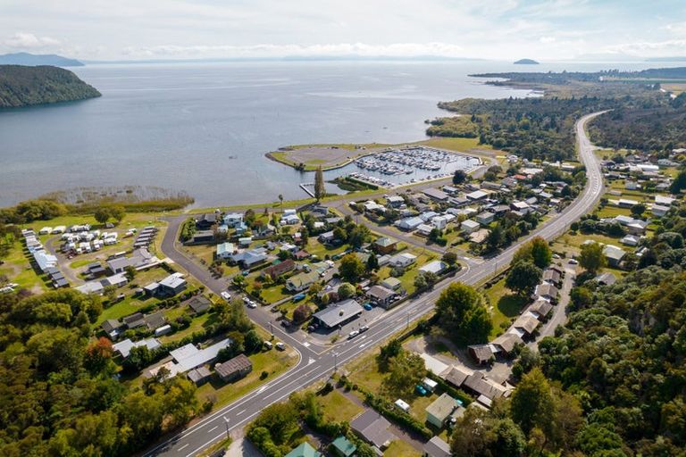 Photo of property in 10 Tangitu Street, Motuoapa, 3382
