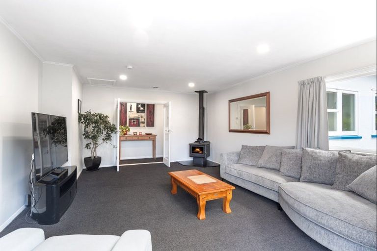 Photo of property in 5a Gloucester Street, Silverstream, Upper Hutt, 5019