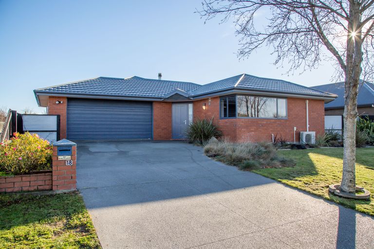 Photo of property in 18 Durrell Way, Rolleston, 7614