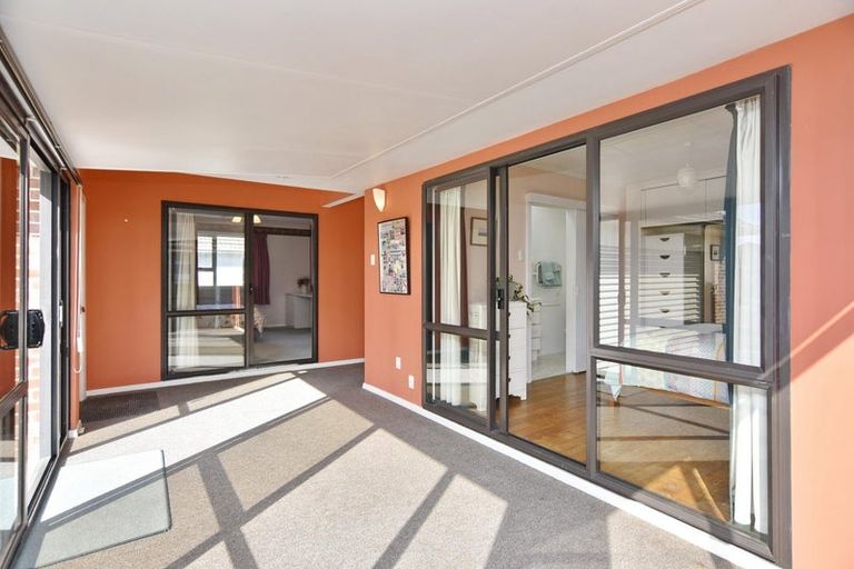 Photo of property in 53 Philpotts Road, Mairehau, Christchurch, 8052
