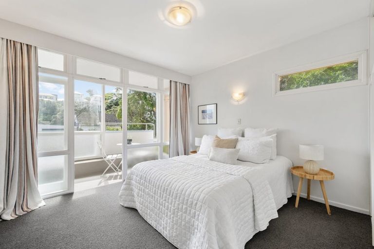 Photo of property in 10/4f Claremont Grove, Mount Victoria, Wellington, 6011