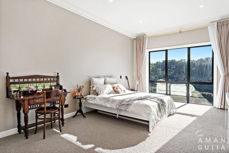 Photo of property in 83 Griggs Road, East Tamaki Heights, Auckland, 2016