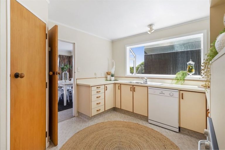 Photo of property in 5/2 The Top Gallant, Whitby, Porirua, 5024