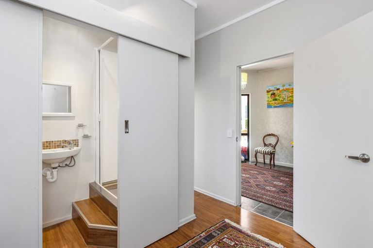 Photo of property in 49 Kakariki Grove, Waikanae, 5036