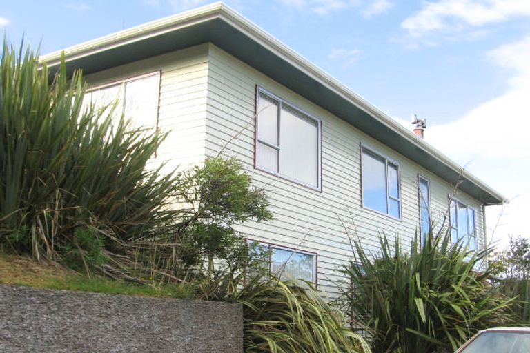 Photo of property in 13 Buxton Avenue, Karori, Wellington, 6012