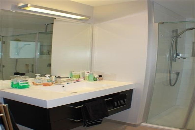 Photo of property in 3 Cresswell Place, Johnsonville, Wellington, 6037