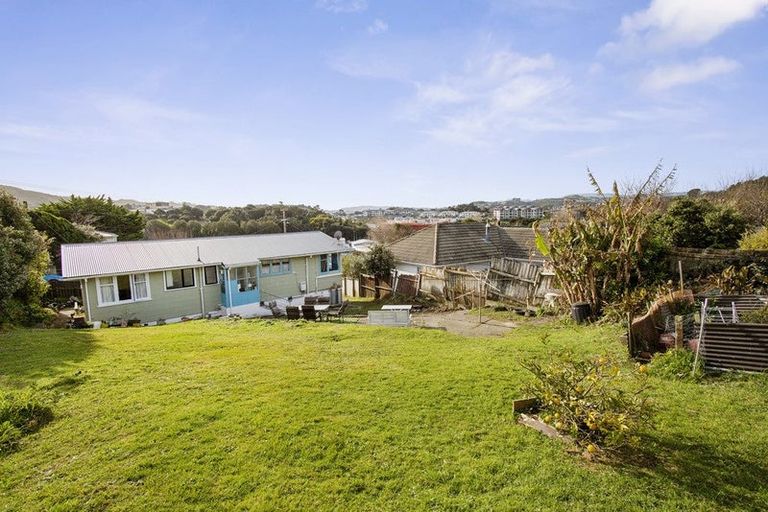 Photo of property in 82 Bell Street, Tawa, Wellington, 5028