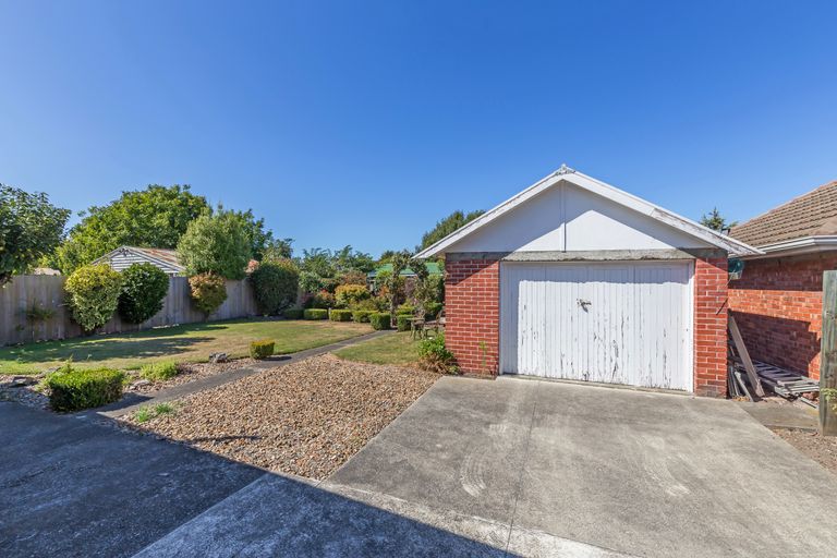 Photo of property in 8 Roslyn Avenue, Mairehau, Christchurch, 8052