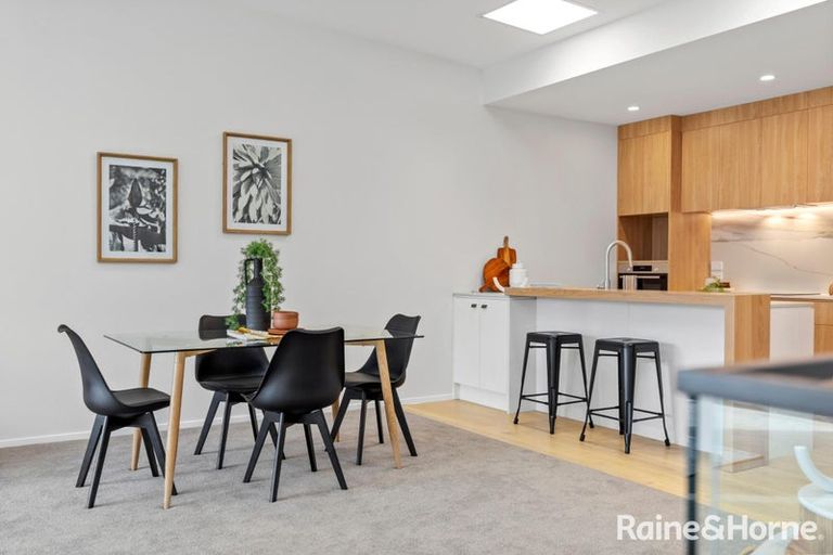 Photo of property in 21/12 Westmorland Rise, Bethlehem, Tauranga, 3110