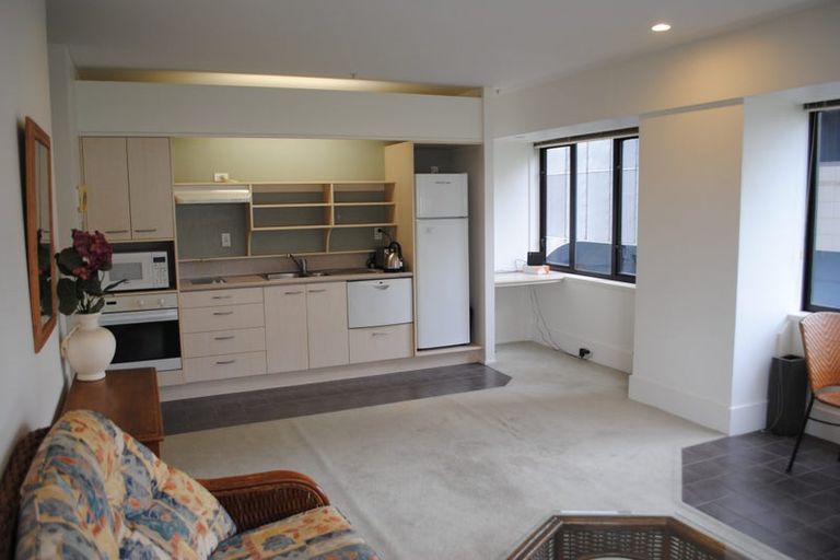 Photo of property in St Peters Apartments, 3a/192 Willis Street, Te Aro, Wellington, 6011