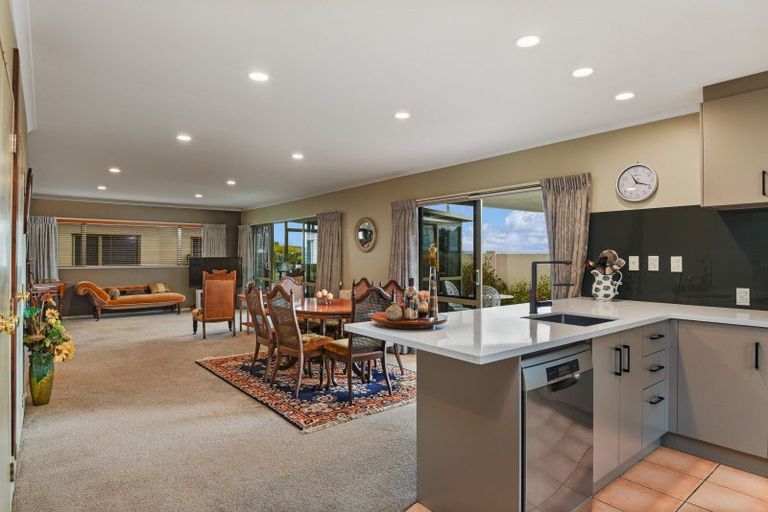 Photo of property in 285unit Vaughan Road, Owhata, Rotorua, 3010