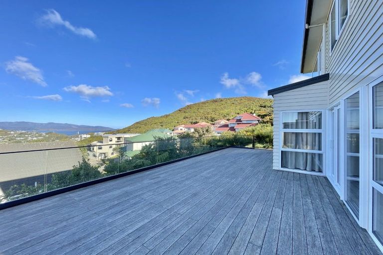 Photo of property in 11 Hislop Way, Johnsonville, Wellington, 6037