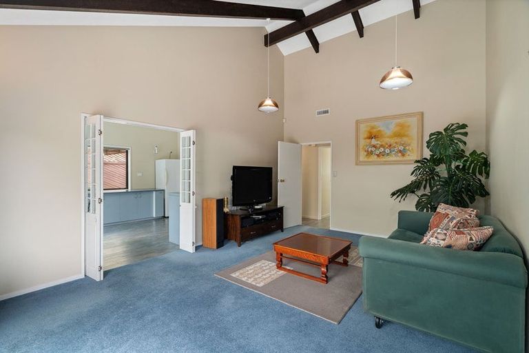 Photo of property in 65 Waimairi Road, Upper Riccarton, Christchurch, 8041