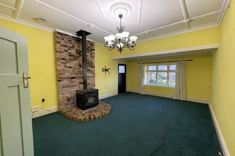 Photo of property in 164 Saint Aubyn Street, New Plymouth, 4310