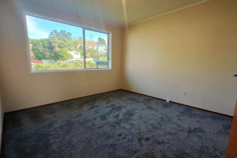 Photo of property in 4 Kilcar Place, Massey, Auckland, 0614